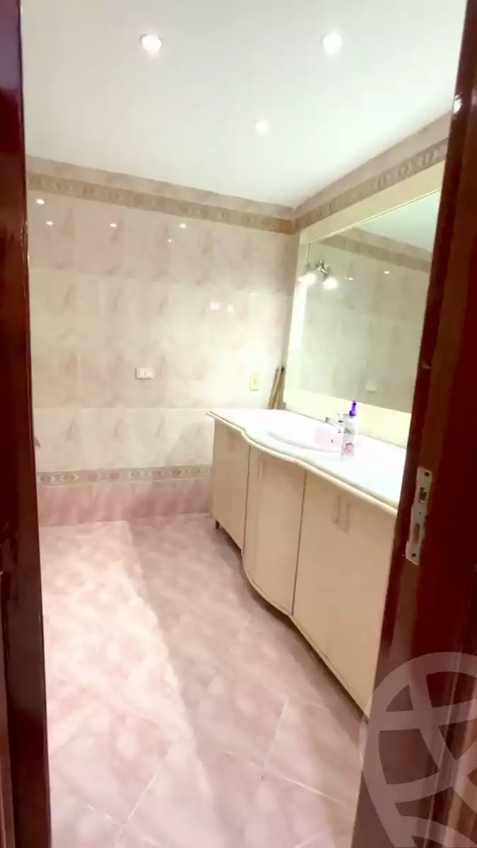 https://aqarmap.com.eg/ar/listing/5460550-for-sale-cairo-el-mohandesen-iraq-st