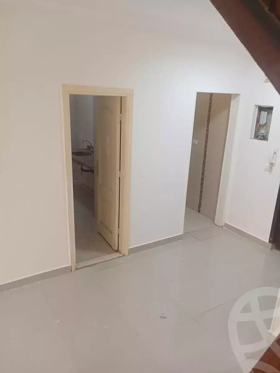 https://aqarmap.com.eg/en/listing/5461029-for-rent-cairo-new-cairo-el-ahyaa-fifth-neighborhood-street-28