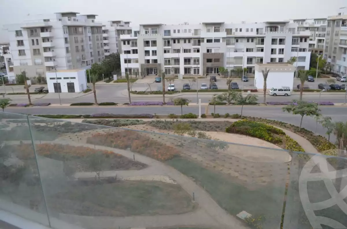 https://aqarmap.com.eg/en/listing/5461061-for-rent-cairo-new-cairo-compounds-hyde-park-cluster-8-hyde-park