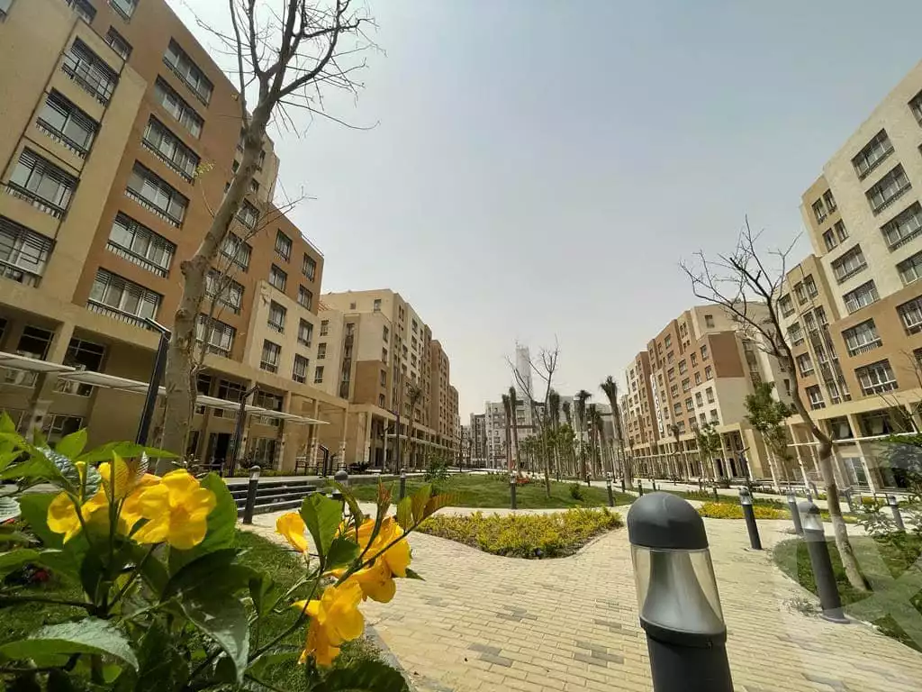 https://aqarmap.com.eg/ar/listing/5462239-for-sale-cairo-new-administrative-capital-r3-mamsha-views