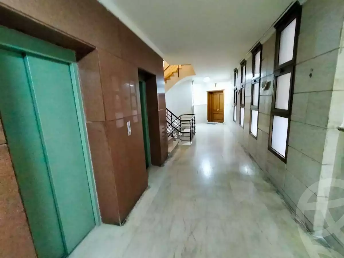 https://aqarmap.com.eg/ar/listing/5463233-for-rent-cairo-el-maadi-sarayat-el-maadi-street-20