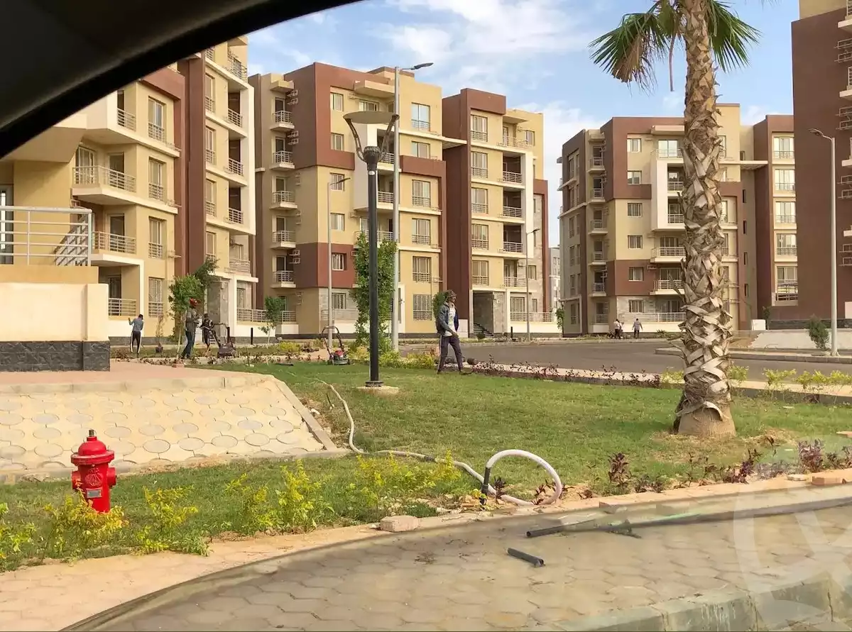 https://aqarmap.com.eg/en/listing/5465236-for-sale-cairo-6th-of-october-compounds-jn-ktwbr