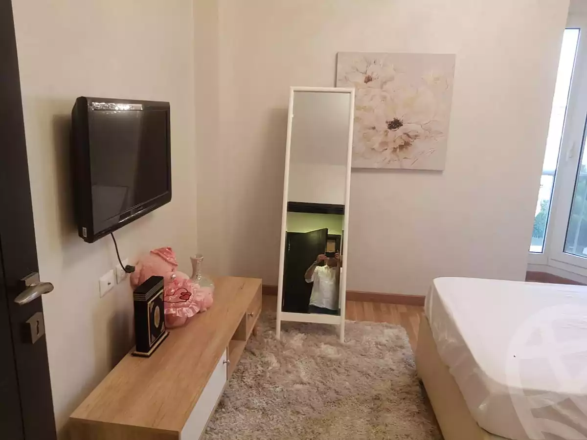 https://aqarmap.com.eg/ar/listing/5466350-for-sale-cairo-el-sheikh-zayed-city-compounds-dh-drys
