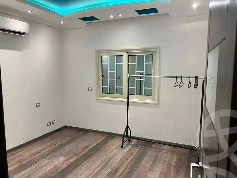 https://aqarmap.com.eg/en/listing/5468859-for-sale-cairo-new-cairo-lrhb-city-mtdd-lrhb-phase-10-farouk-el-baz-st
