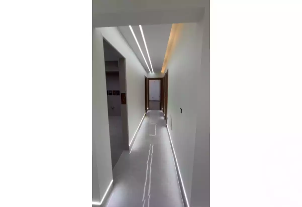 https://aqarmap.com.eg/en/listing/5469226-for-sale-cairo-el-sheikh-zayed-city-compounds-el-khamayel