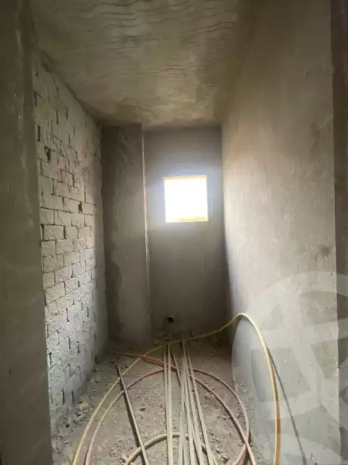 https://aqarmap.com.eg/ar/listing/5472889-for-sale-cairo-new-cairo-ganob-el-akadamiya-south-academy-d-hassan-ibn-thabet-st