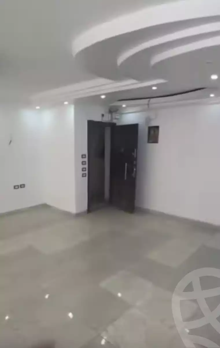 https://aqarmap.com.eg/en/listing/5473110-for-sale-cairo-helwan-hadayek-helwan-nile-corniche-st