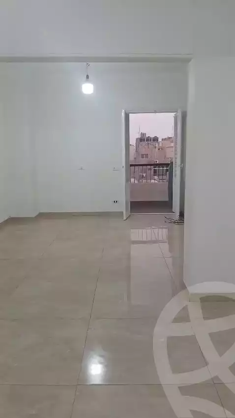 https://aqarmap.com.eg/ar/listing/5473755-for-sale-cairo-el-mohandesen-meet-oqbah-abd-el-aziz-gawish-st