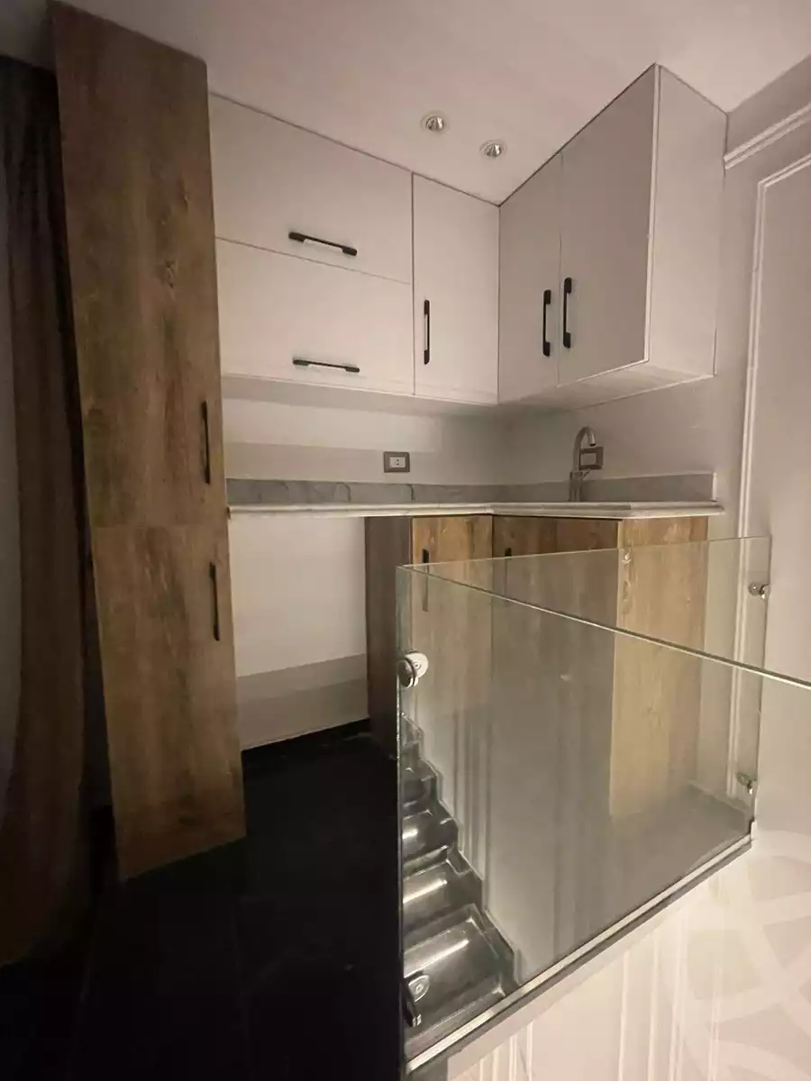 https://aqarmap.com.eg/ar/listing/5474692-for-sale-cairo-new-cairo-compounds-mountain-view-hyde-park