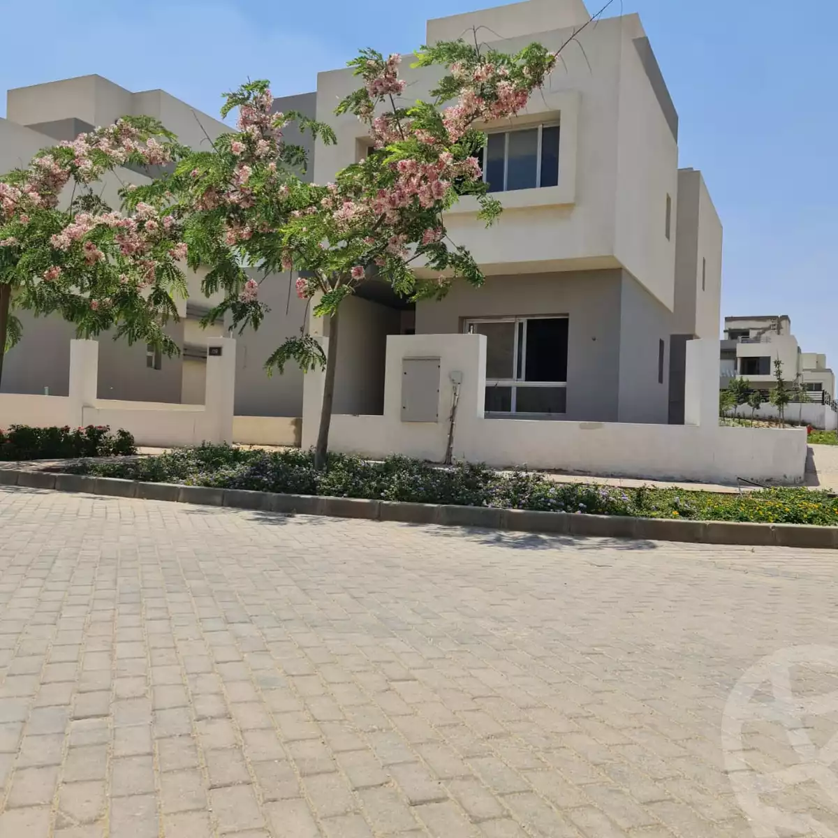 https://aqarmap.com.eg/ar/listing/5481532-for-sale-cairo-new-cairo-compounds-hyde-park-cluster-18-hyde-park