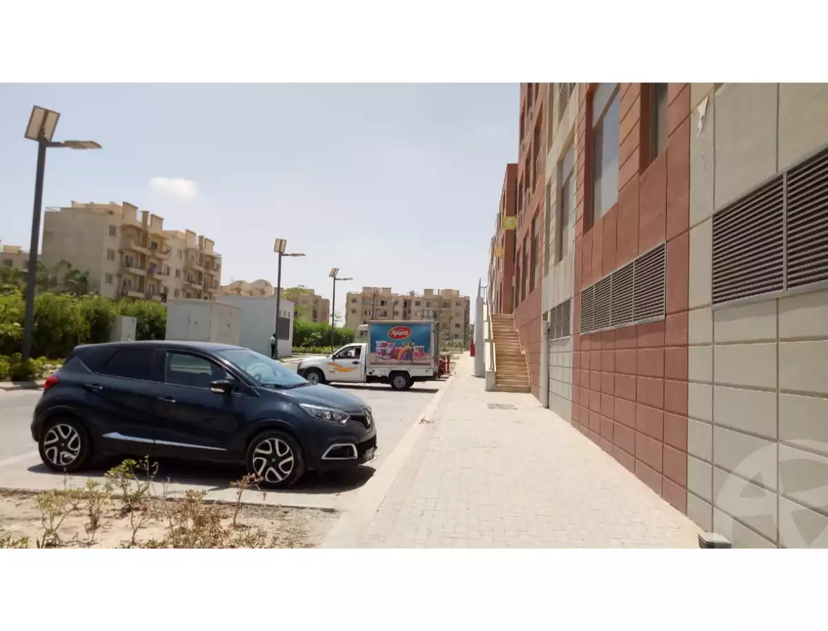 https://aqarmap.com.eg/ar/listing/5483112-for-sale-cairo-el-sheikh-zayed-city-compounds-the-courtyard-mall-dorra