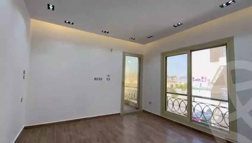 https://aqarmap.com.eg/en/listing/5485029-for-sale-cairo-el-sheikh-zayed-city-compounds-el-khamayel