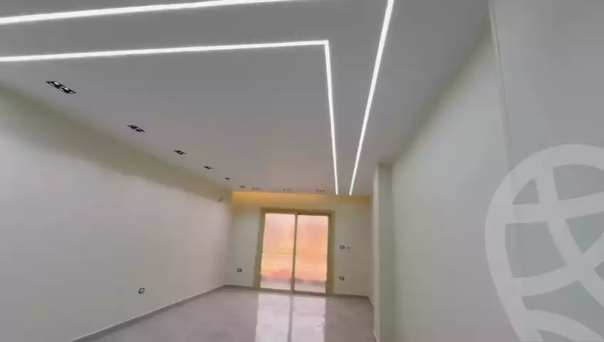 https://aqarmap.com.eg/en/listing/5485078-for-sale-cairo-el-sheikh-zayed-city-compounds-el-khamayel