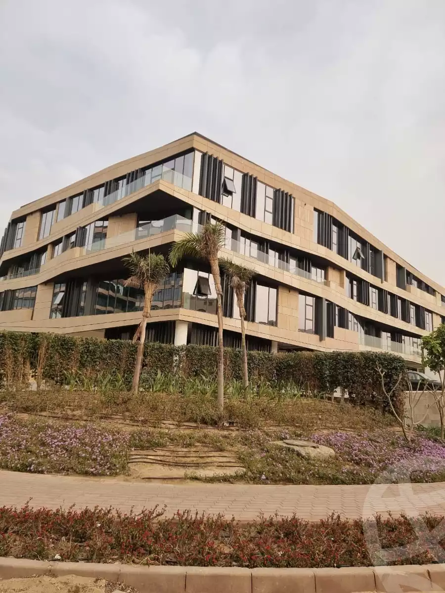 https://aqarmap.com.eg/en/listing/5491546-for-sale-cairo-el-sheikh-zayed-city-compounds-dh-bwrtl-mwl-swdyk