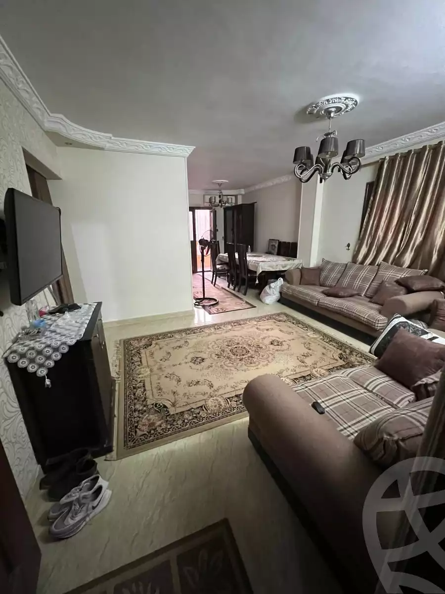 https://aqarmap.com.eg/ar/listing/5495771-for-sale-cairo-6th-of-october-el-ahyaa-neighborhood-3rd-al-hay-al-thalith-st