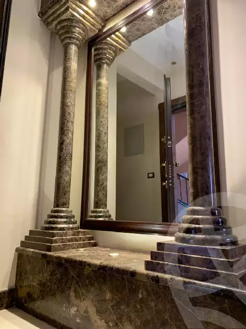 https://aqarmap.com.eg/en/listing/5496701-for-sale-cairo-new-cairo-sharq-el-akadamiya-abdelhamid-younes-st