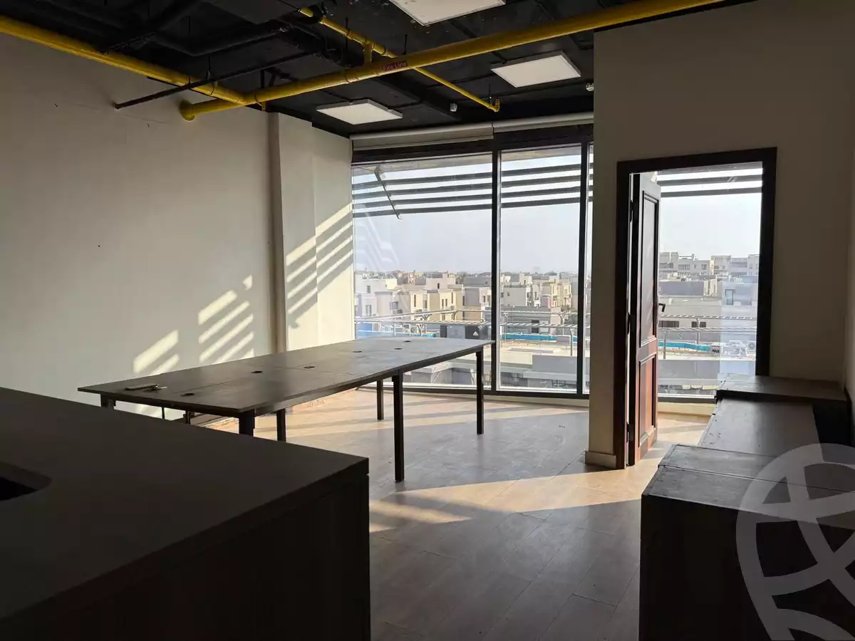 https://aqarmap.com.eg/ar/listing/5510131-for-sale-cairo-el-sheikh-zayed-city-compounds-dh-bwrtl-mwl-swdyk