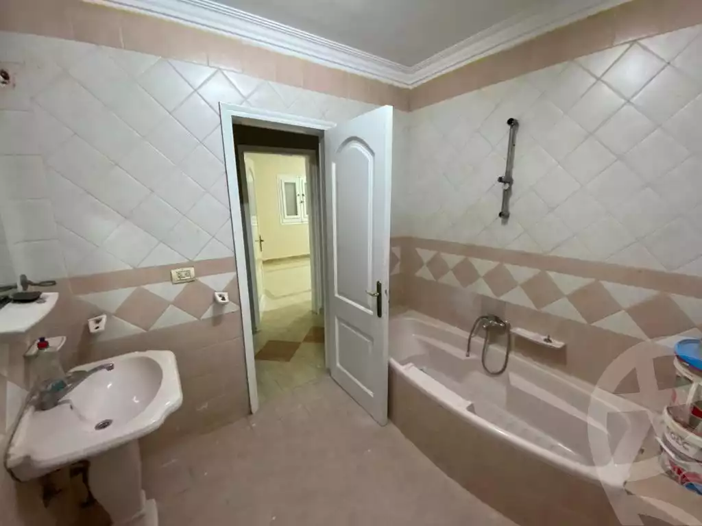 https://aqarmap.com.eg/en/listing/5511390-for-sale-cairo-el-haram-shareaa-khatem-el-morsalen