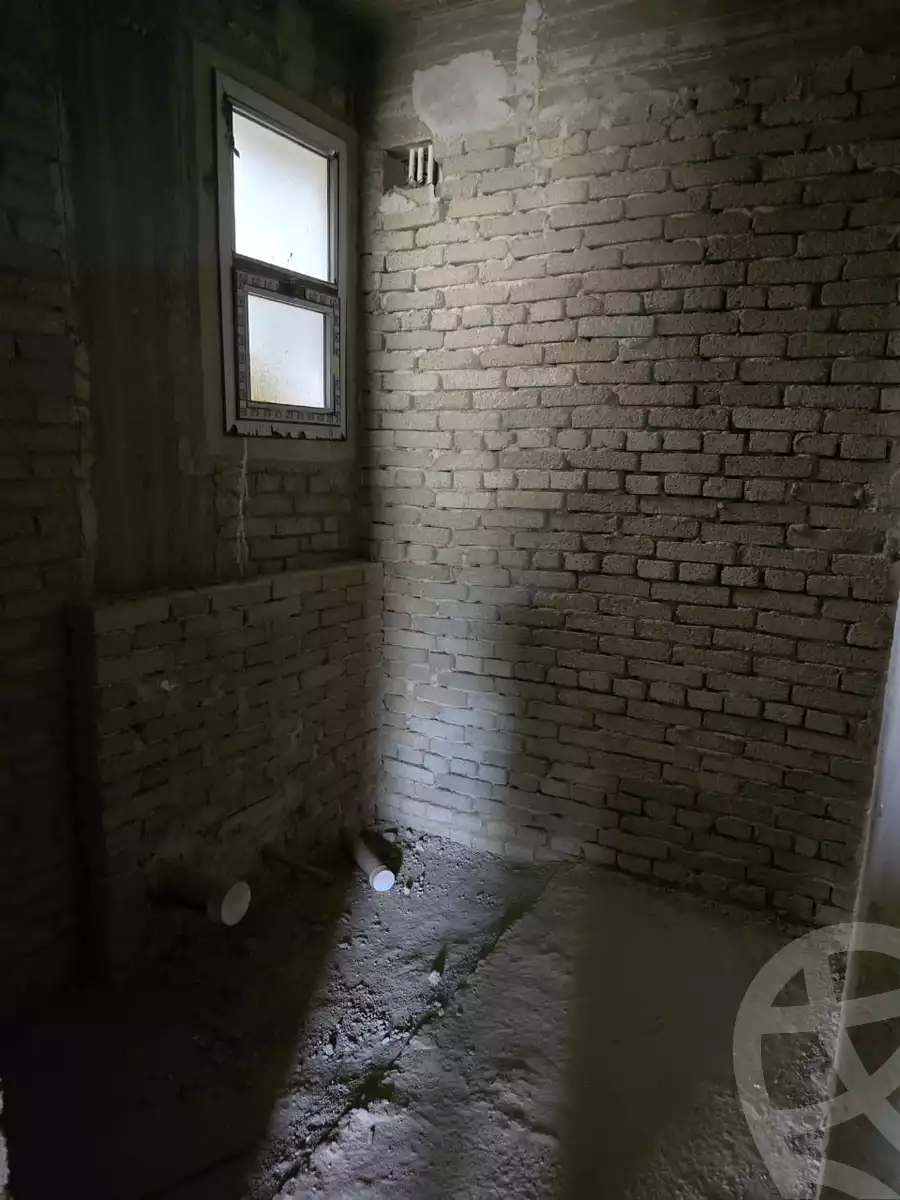 https://aqarmap.com.eg/en/listing/5513394-for-sale-cairo-el-sheikh-zayed-city-compounds-kmbwnd-wyst-twn-swdyk