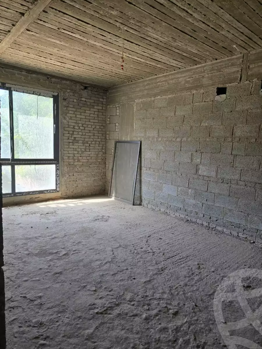 https://aqarmap.com.eg/en/listing/5513394-for-sale-cairo-el-sheikh-zayed-city-compounds-kmbwnd-wyst-twn-swdyk
