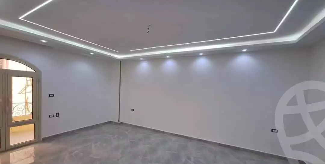 https://aqarmap.com.eg/en/listing/5521805-for-sale-cairo-6th-of-october-el-ahyaa-neighborhood-2nd-divided-from-al-kafrawei-st