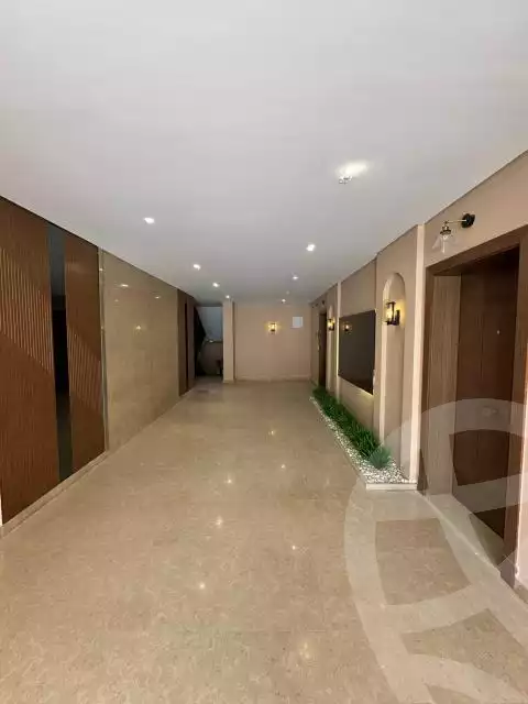 https://aqarmap.com.eg/ar/listing/5533633-for-sale-cairo-el-sheikh-zayed-city-compounds-kmbwnd-fyldj-wyst-dr-llttwyr