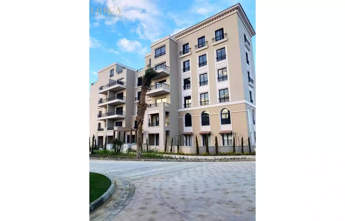 https://aqarmap.com.eg/ar/listing/5533633-for-sale-cairo-el-sheikh-zayed-city-compounds-kmbwnd-fyldj-wyst-dr-llttwyr