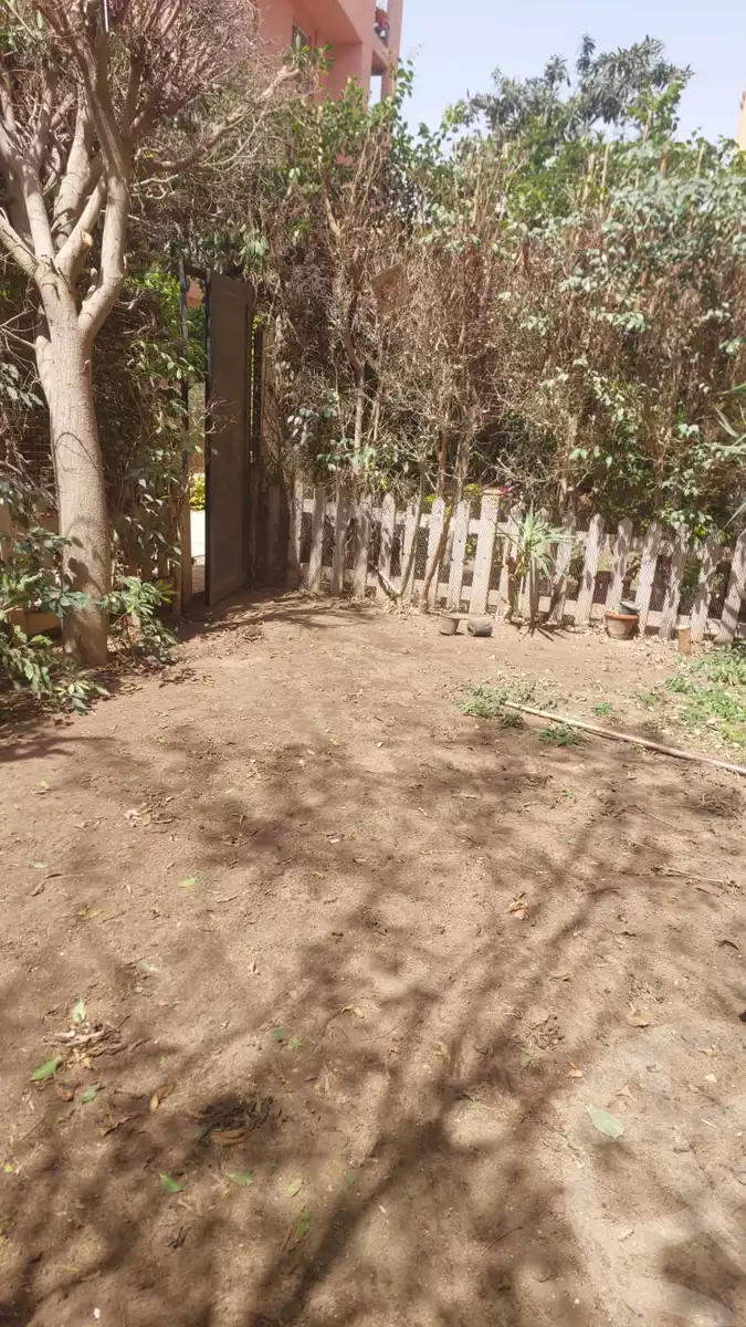 https://aqarmap.com.eg/en/listing/5540085-for-sale-cairo-new-cairo-lrhb-city-phase-1-ibrahim-nagy-st