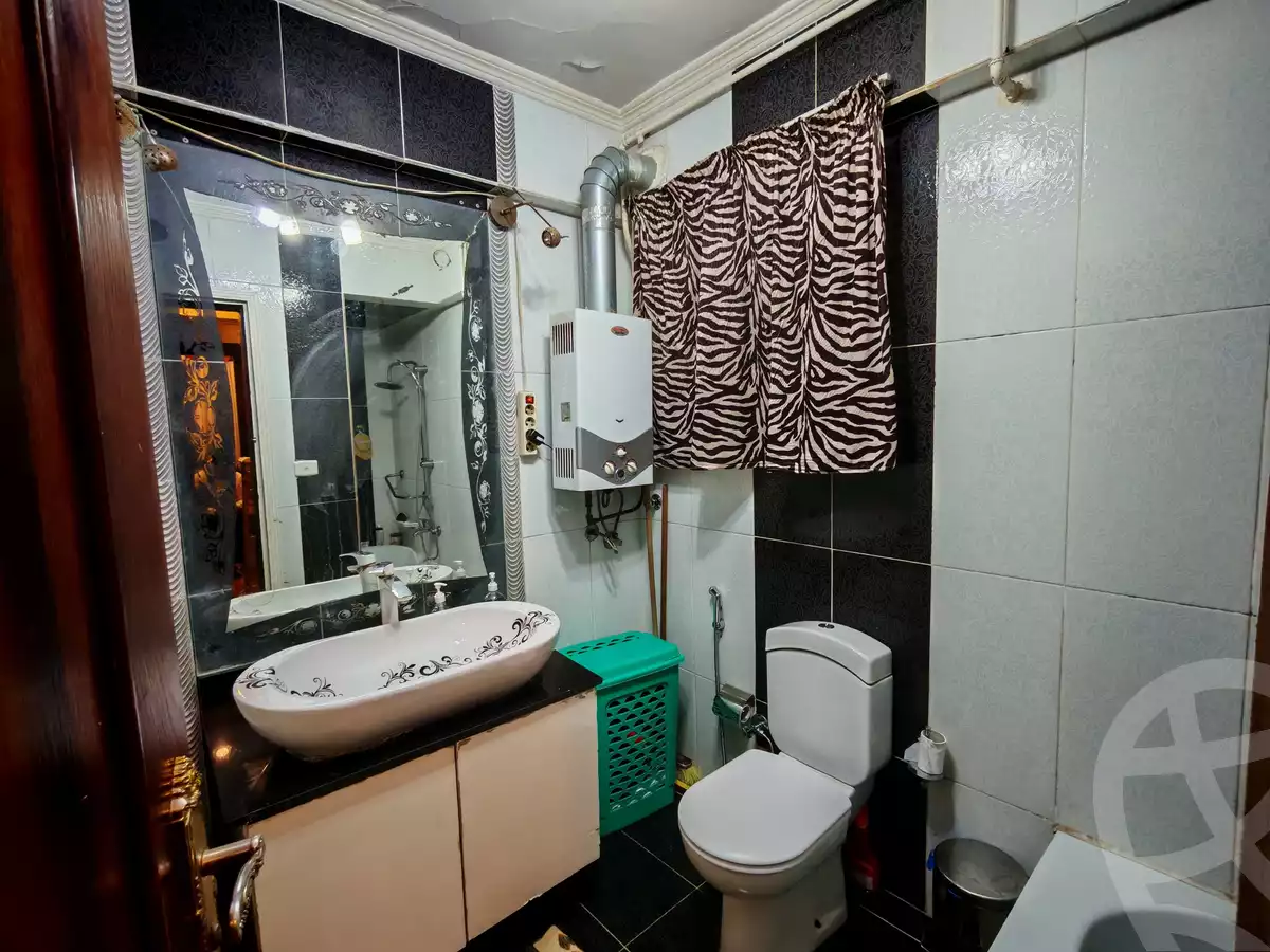 https://aqarmap.com.eg/en/listing/5548948-for-sale-alexandria-lauran-shr-bw-qyr-tryq-lhry