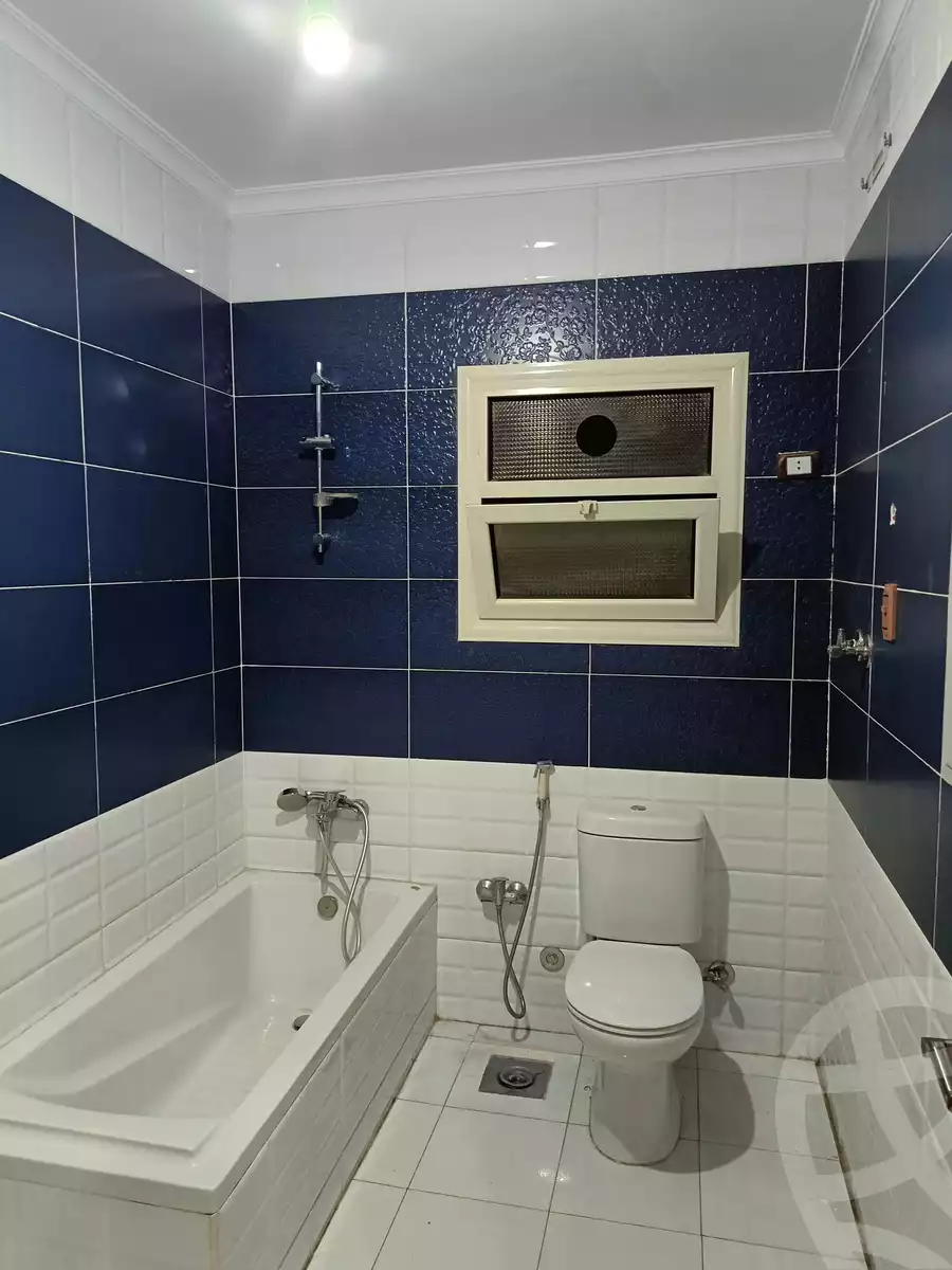 https://aqarmap.com.eg/en/listing/5550154-for-rent-cairo-mokattam-lhdb-l-ly