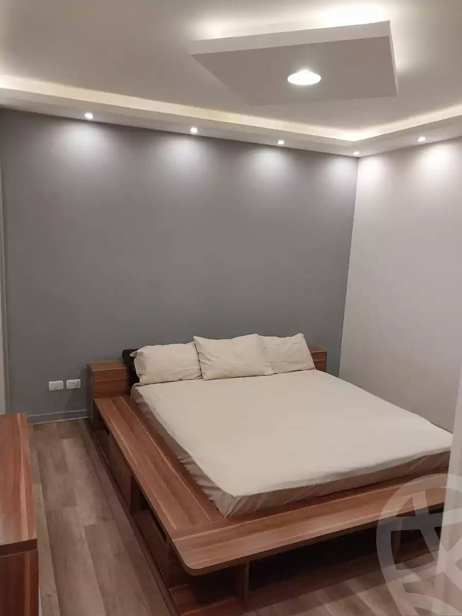 https://aqarmap.com.eg/en/listing/5554185-for-rent-cairo-new-cairo-lrhb-city-phase-5-talaat-mostafa-st