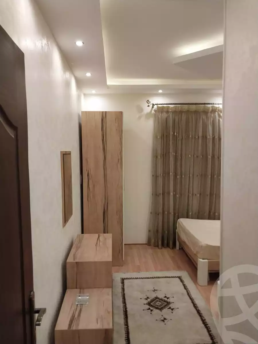 https://aqarmap.com.eg/en/listing/5554185-for-rent-cairo-new-cairo-lrhb-city-phase-5-talaat-mostafa-st