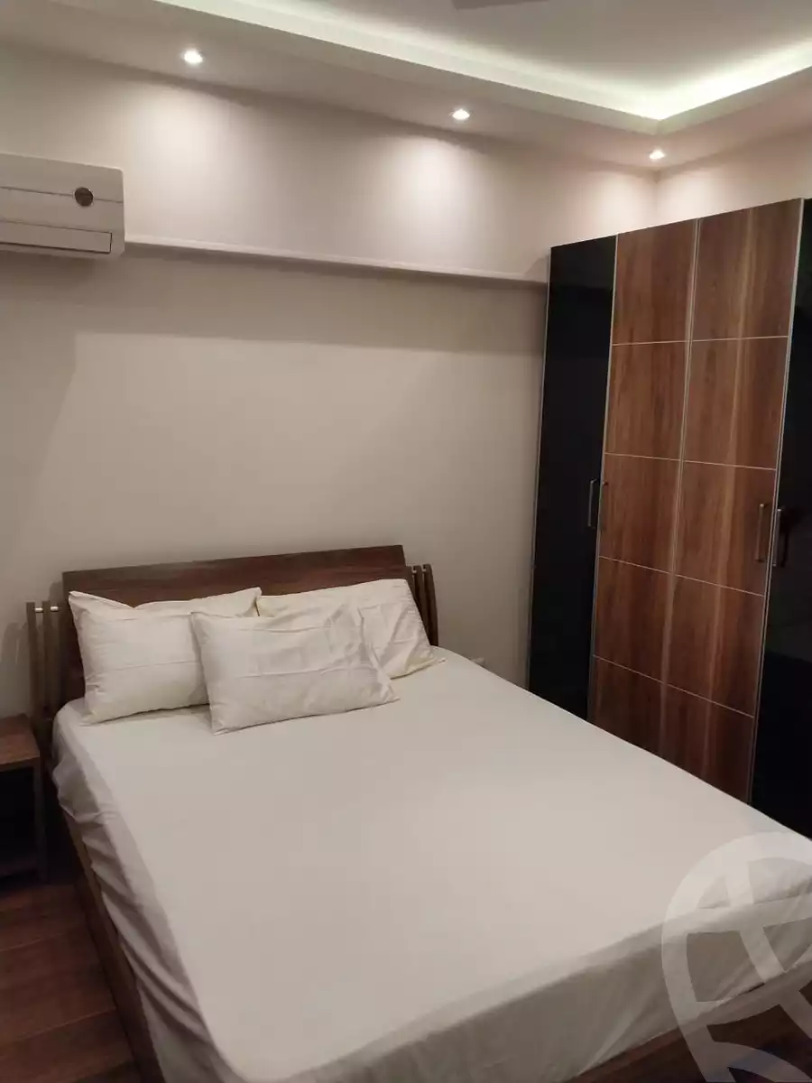 https://aqarmap.com.eg/en/listing/5554251-for-rent-cairo-new-cairo-lrhb-city-phase-7