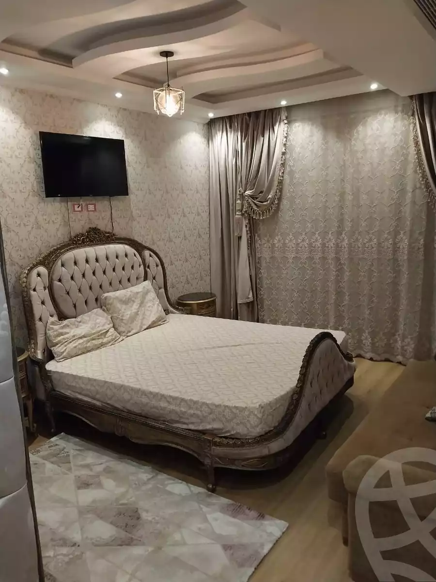 https://aqarmap.com.eg/ar/listing/5554497-for-rent-cairo-new-cairo-compounds-kmbwnd-fyldj-jyt-blm-hylz