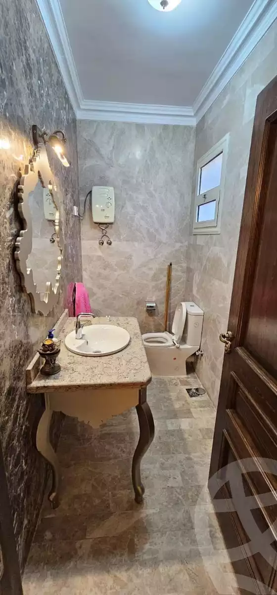 https://aqarmap.com.eg/en/listing/5555856-for-sale-cairo-el-sheikh-zayed-city-compounds-el-khamayel