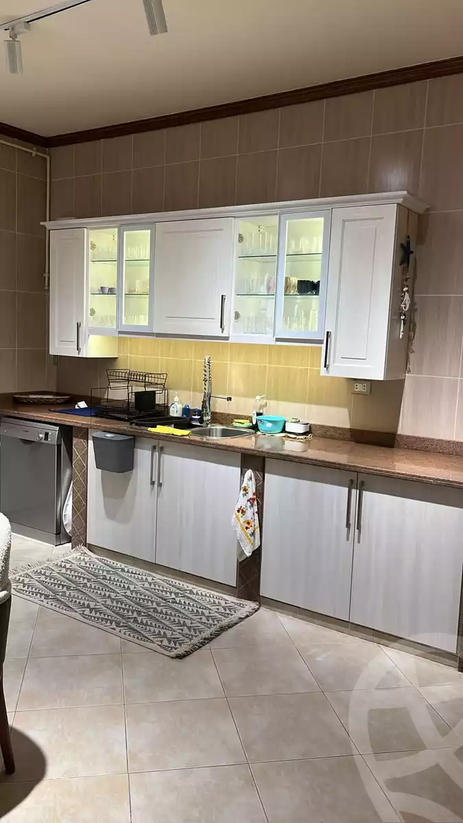 https://aqarmap.com.eg/en/listing/5556391-for-sale-cairo-new-cairo-el-ahyaa-first-neighborhood-street-2