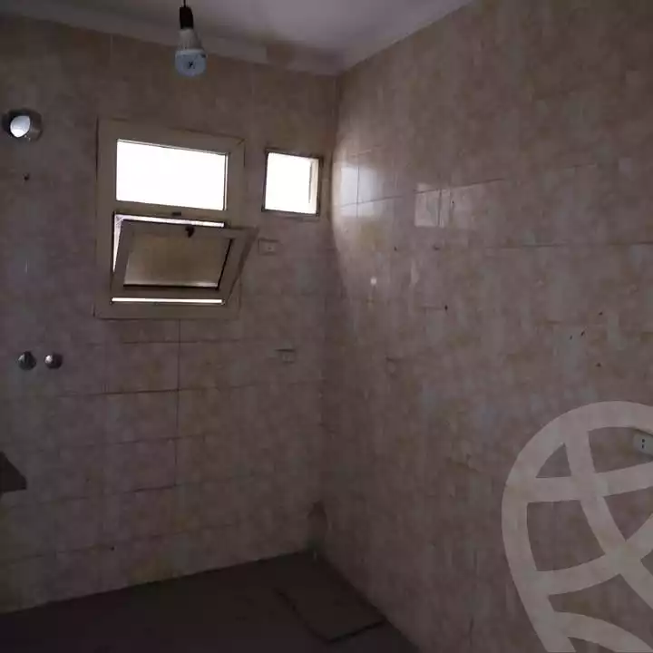 https://aqarmap.com.eg/ar/listing/5556608-for-sale-cairo-helwan-helwan-el-sharkeya-gaafar-st