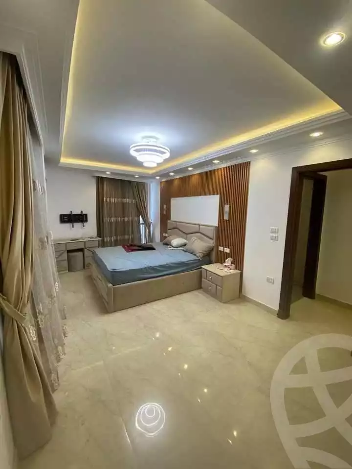 https://aqarmap.com.eg/en/listing/5558546-for-sale-cairo-mokattam-el-hadabah-el-wosta-el-mantaqa-el-olaa-el-hadaba-al-wosta-road