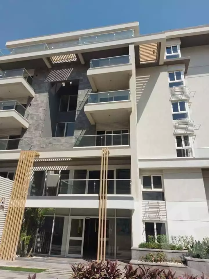 https://aqarmap.com.eg/en/listing/5558748-for-sale-cairo-new-cairo-compounds-mwntn-fyw-y-syty-club-park-mountain-view-icity
