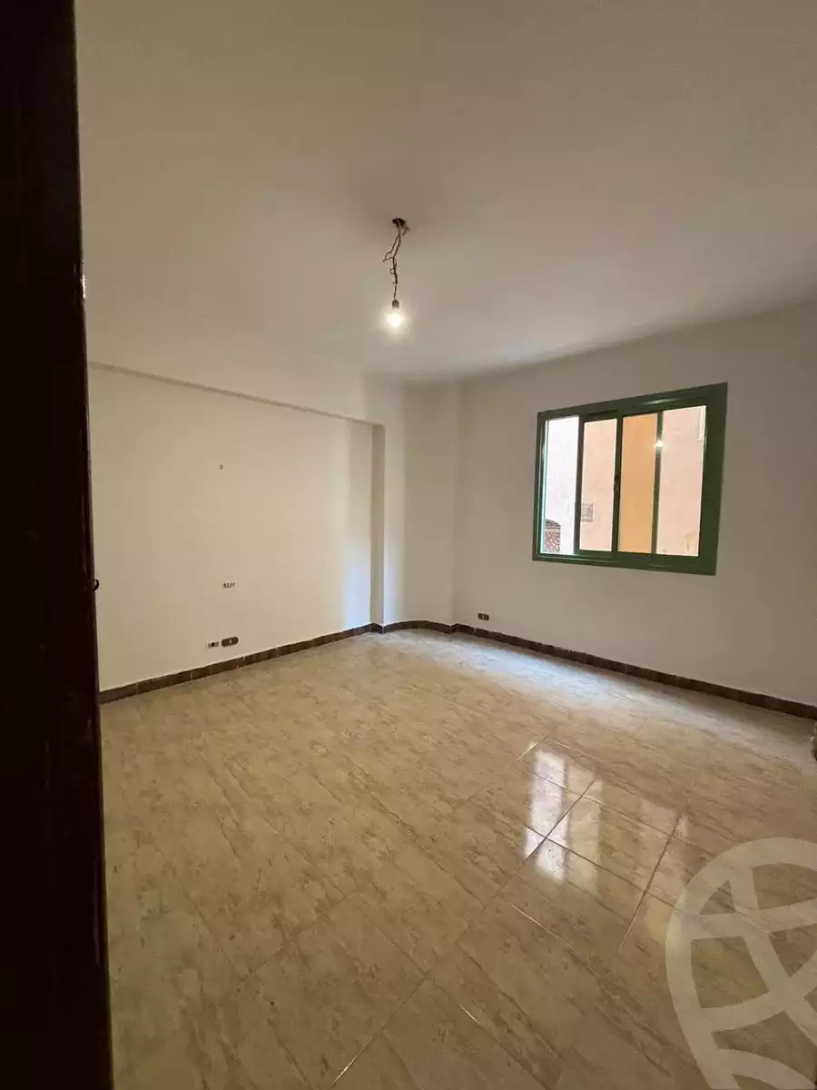 https://aqarmap.com.eg/ar/listing/5558817-for-rent-cairo-6th-of-october-el-ahyaa-neighborhood-3rd-street-40