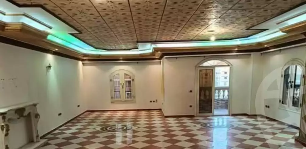 https://aqarmap.com.eg/ar/listing/5559876-for-rent-cairo-mokattam-lhdb-l-ly-shareaa-9