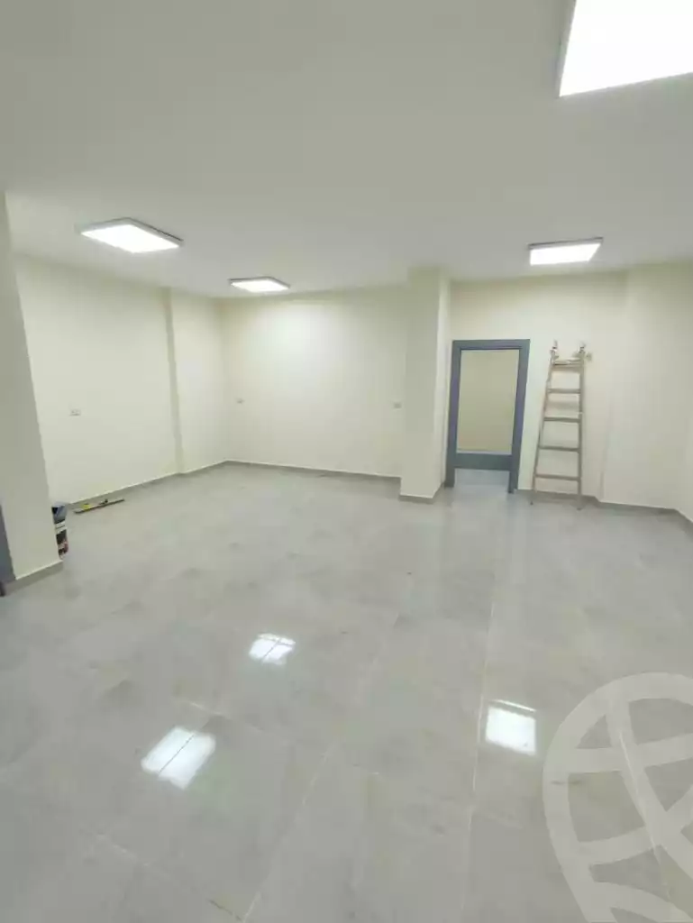 https://aqarmap.com.eg/en/listing/5560432-for-sale-cairo-mokattam-el-hadabah-el-wosta-rd-lmbhth