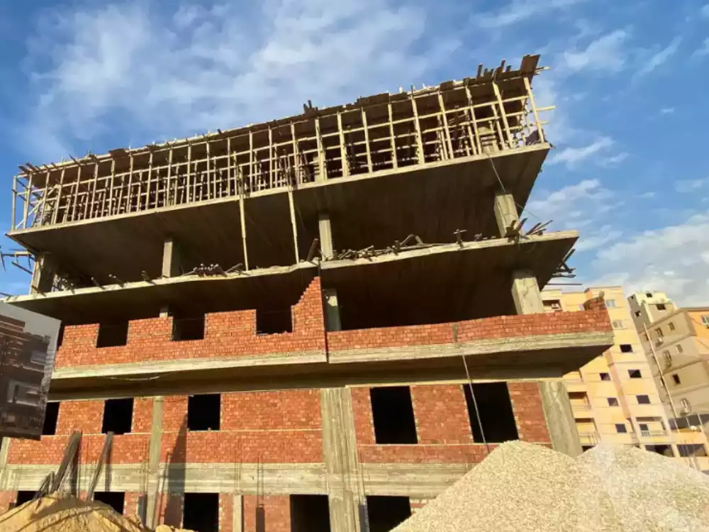 https://aqarmap.com.eg/ar/listing/5563391-for-sale-cairo-mokattam-el-hadabah-el-wosta-el-mantaqa-el-olaa-baron-school-street