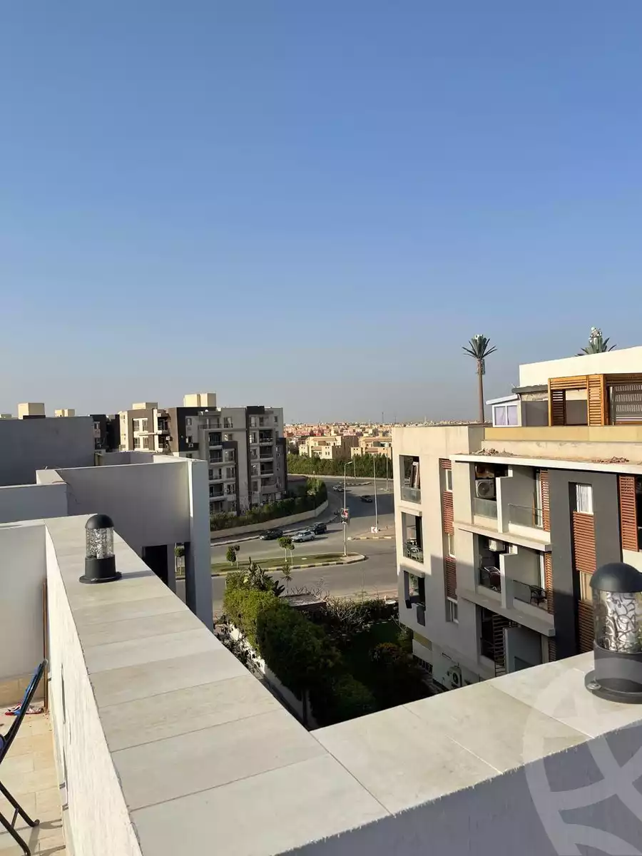 https://aqarmap.com.eg/en/listing/5563939-for-sale-cairo-el-sheikh-zayed-city-compounds-zayed-dunes