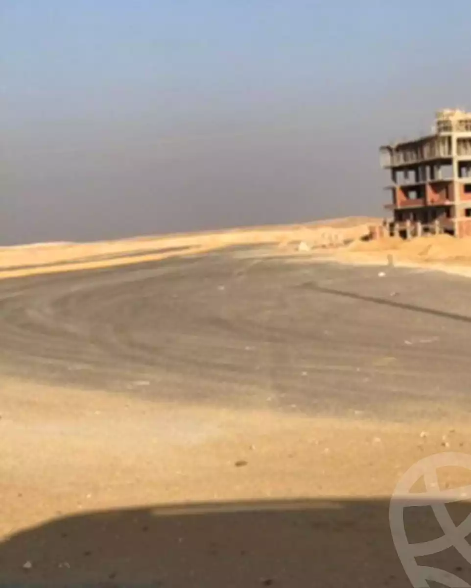 https://aqarmap.com.eg/en/listing/5553165-for-sale-cairo-6th-of-october-compounds-pyramids-plaza-mall-frimo
