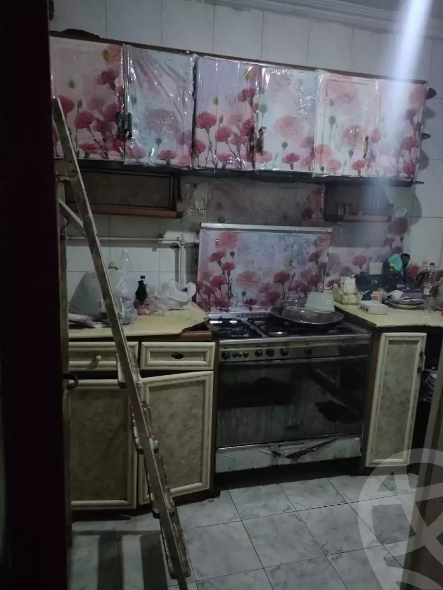 https://aqarmap.com.eg/en/listing/5573529-for-sale-qalyubia-shubra-el-khaima-shubra-el-khaima-city-hamis-st