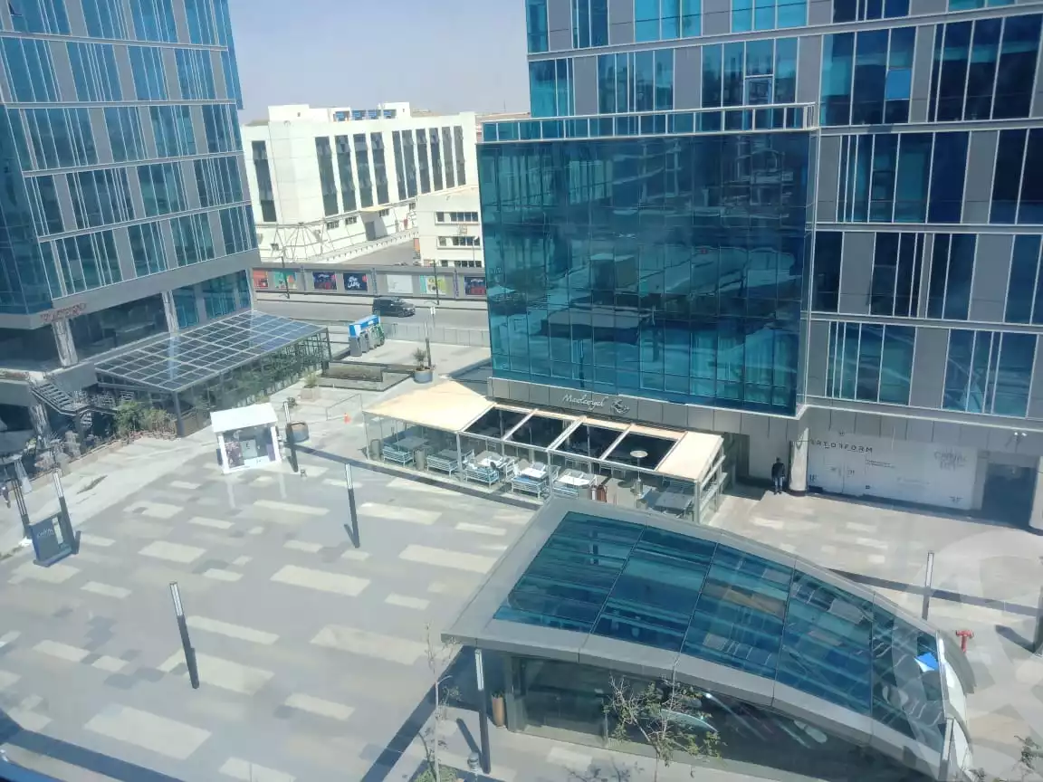 https://aqarmap.com.eg/en/listing/6063232-for-sale-cairo-el-sheikh-zayed-city-compounds-capital-business-park