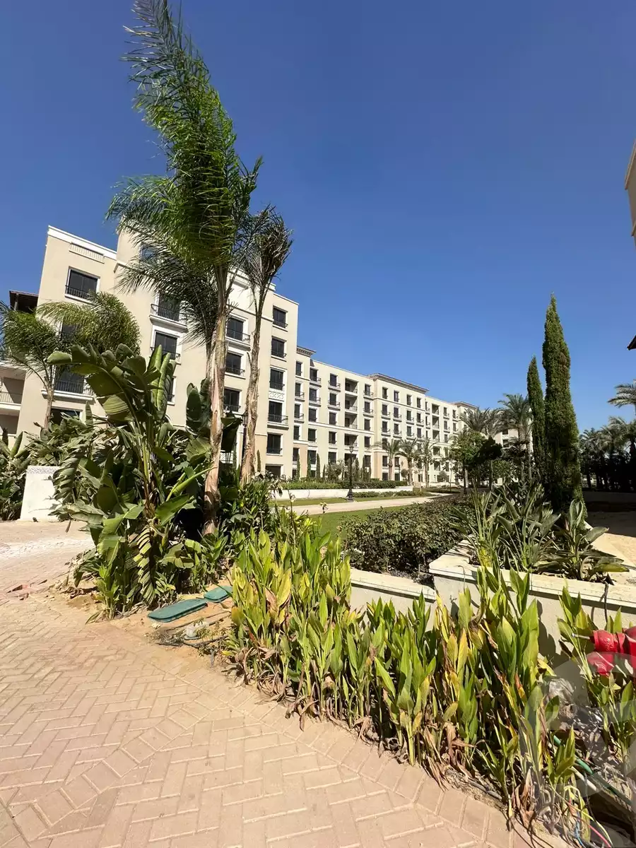 https://aqarmap.com.eg/en/listing/5575795-for-sale-cairo-el-sheikh-zayed-city-compounds-kmbwnd-fyldj-wyst-dr-llttwyr