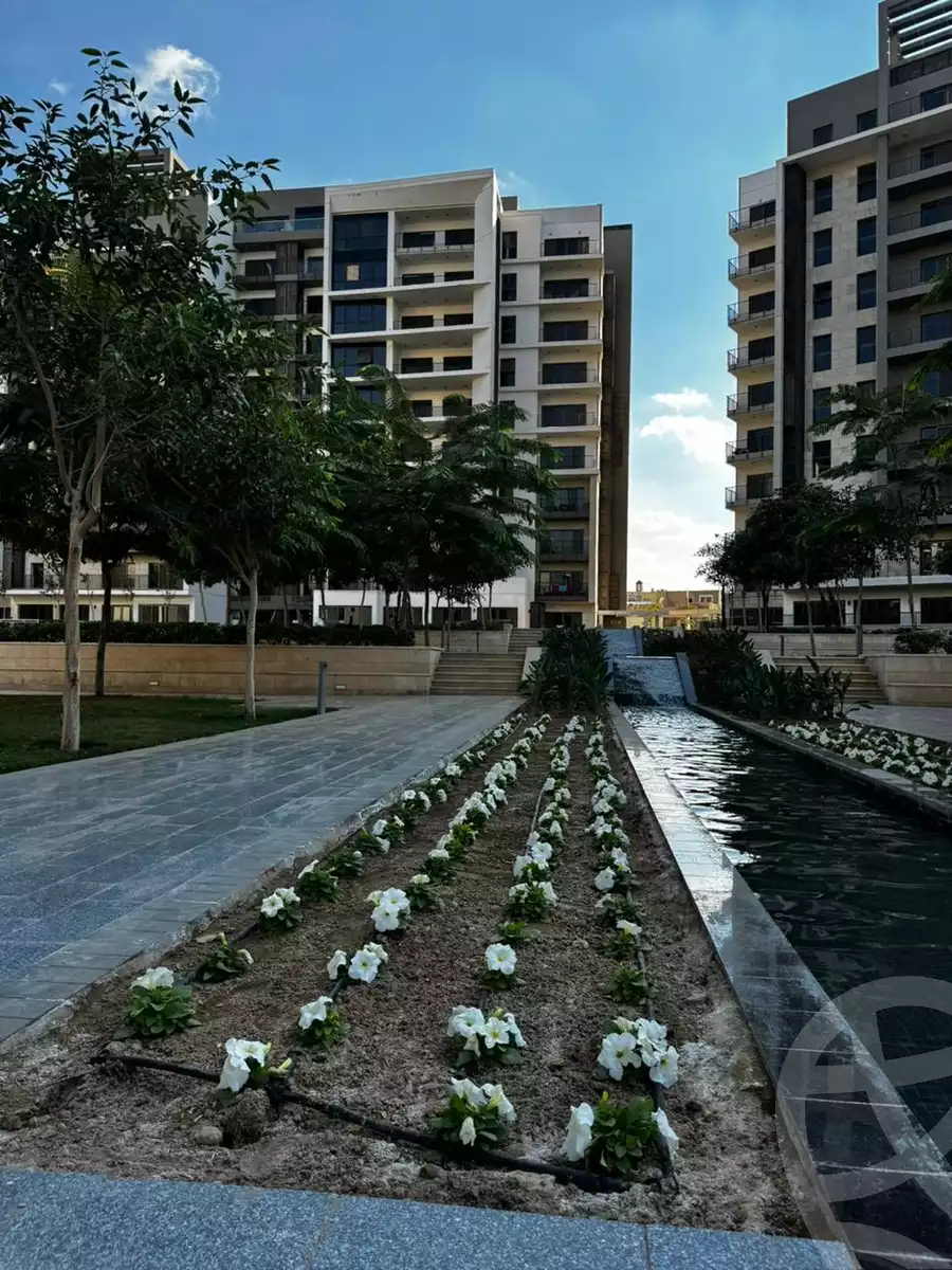https://aqarmap.com.eg/en/listing/5575935-for-sale-cairo-el-sheikh-zayed-city-compounds-zyd-wr-llttwyr-park-towers-zed-el-sheikh-zayed-compound