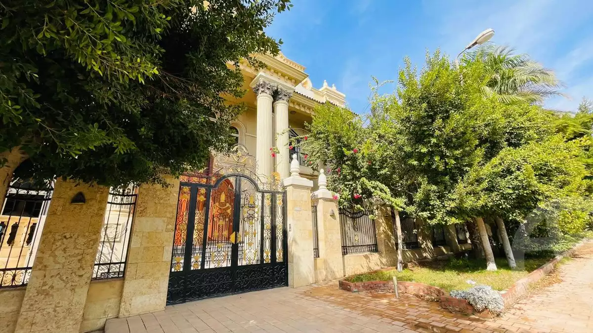 https://aqarmap.com.eg/en/listing/5576971-for-sale-cairo-new-cairo-gharb-el-golf-alaa-elsaadany-st